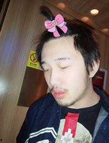 男陪玩吃瓜,揭秘电竞圈幕后故事