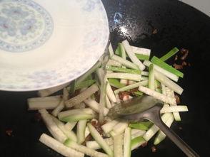 浮瓜咋吃,浮瓜咋吃的独特美味体验